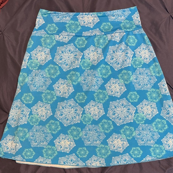 Casual Blue Patterned Pull-On Skirt - Picture 6 of 6